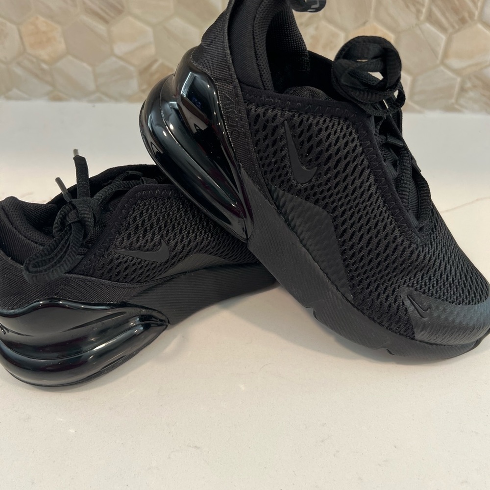 Kids Nike Black Air Max-Style Mesh Sneakers